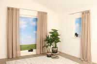 Inbetween Crumble is een kamerhoge en soepelvallende inbetween gemaakt van wat dikkere garens