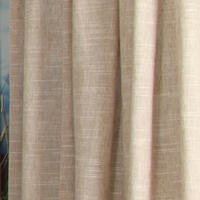 Inbetween Keighley heeft de mooie natuurlijk uitstraling die je mag verwachten van een gordijn waarin linnen verwerkt is