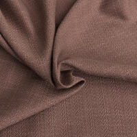 Overgordijn Arlington is een luchtzuiverende kamerhoog gordijn en heeft een volle structuur