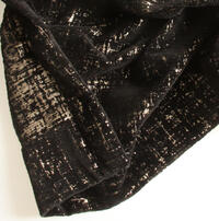 Prachtige zware kwaliteit gordijnstof met een patroon dat doet denken aan versleten stof