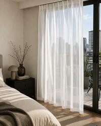 Soepelvallende transparante inbetween