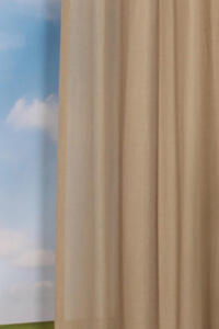 Inbetween Retwist is kamerhoge stof met een linnenlook in twee kleuren garens en in verschillende garendiktes