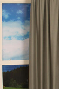 Kamerhoge soepele overgordijnstof in een fijne geweven structuur