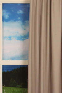 Kamerhoge soepele overgordijnstof in een fijne geweven structuur