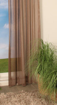 Met vitrage Tredos haal je een echte aanwinst in huis! Deze transparant geeft echt karakter aan je interieur