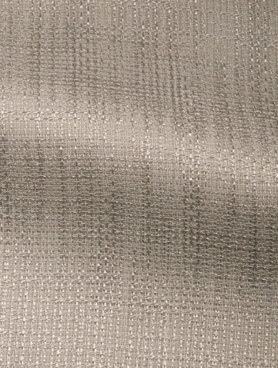 Inbetween Blossom is kamerhoog en heeft een lichte glans zichtbare weefstructuur waardoor een fijn patroon ontstaat