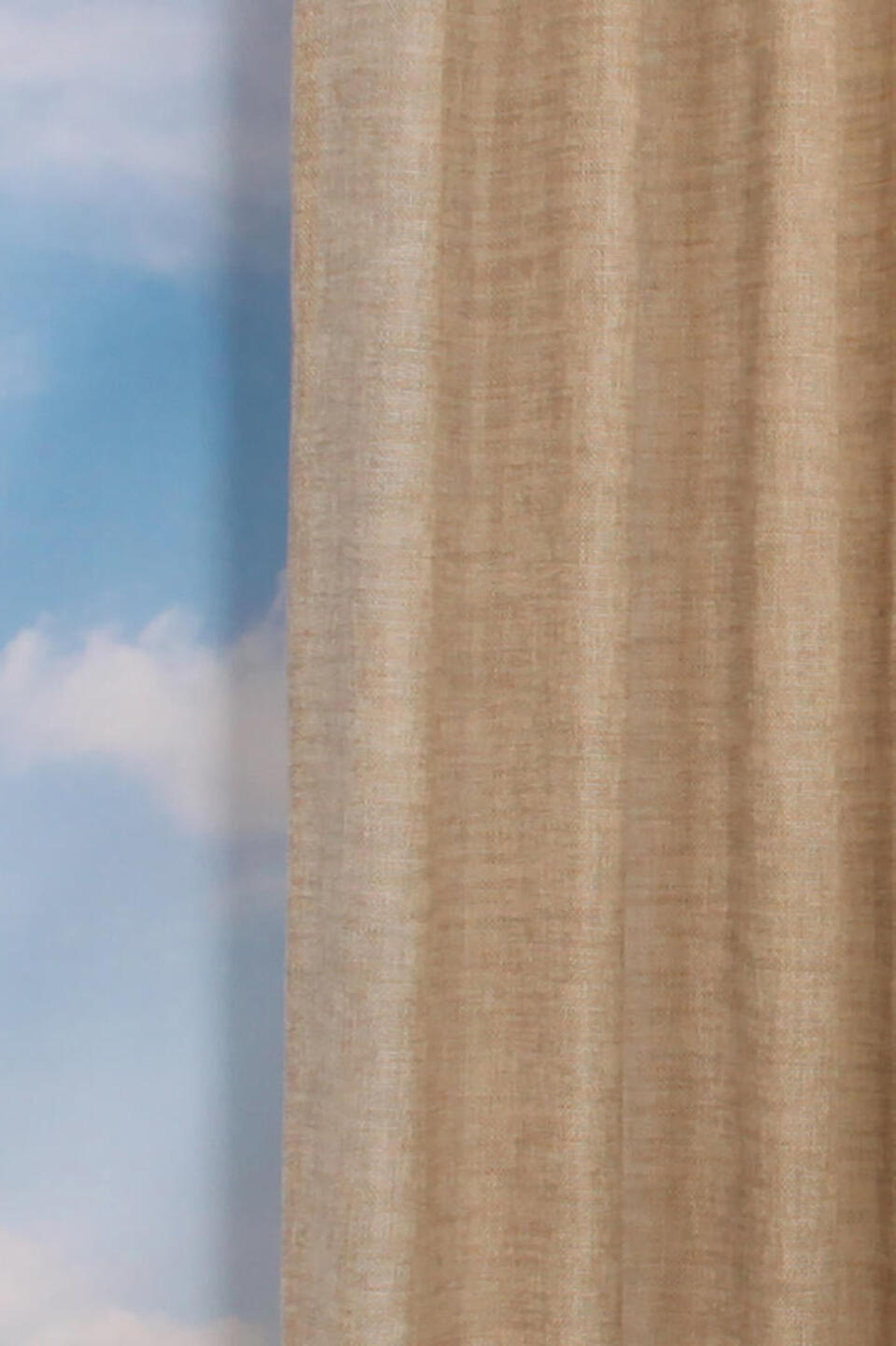 Oban is een prachtige grover geweven kamerhoge inbetween in verschillende gemêleerde garendiktes