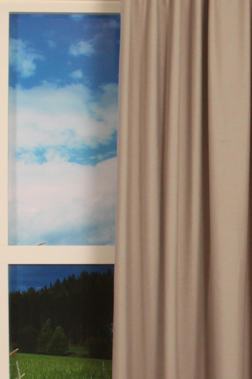 Kamerhoge soepele overgordijnstof in een fijne geweven structuur