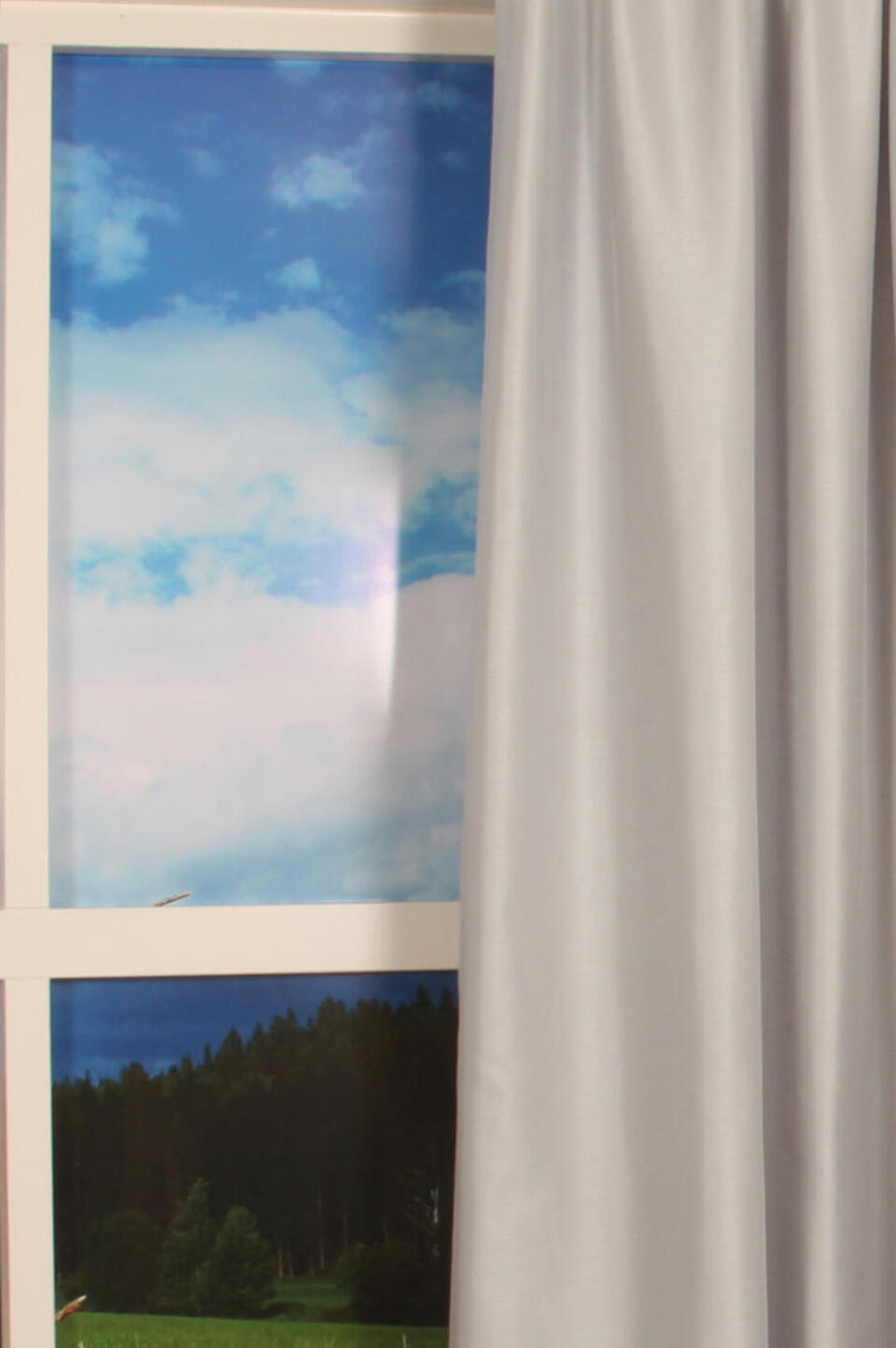 Glanzende nonchalante taft met een geruwde voorzijde en glanzende gladde achterzijde in dezelfde kleur