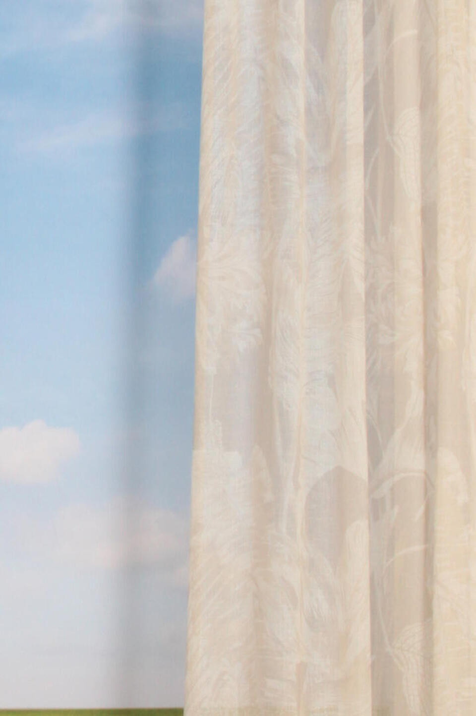 Inbetween Leitrim valt soepel en heeft een prachtig bladmotief