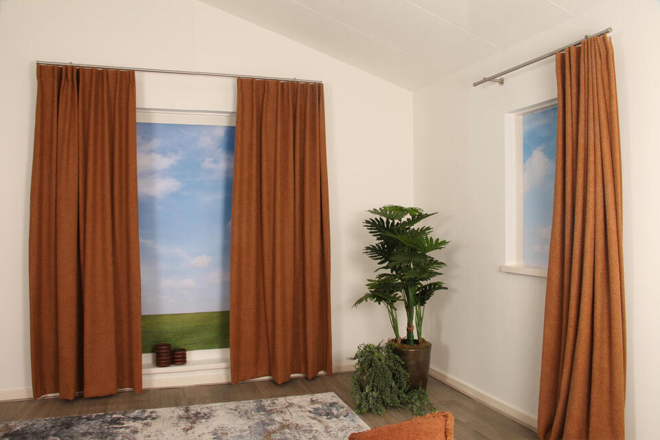 Met deze tijdloze en elegante bouclé gordijnstof is Ombret een trendy een veelzijdig overgordijn met een unieke textuur