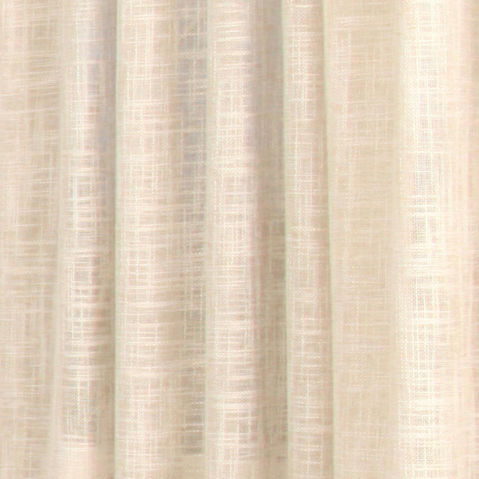 Transparante inbetween met twee kleuren grove geweven garen