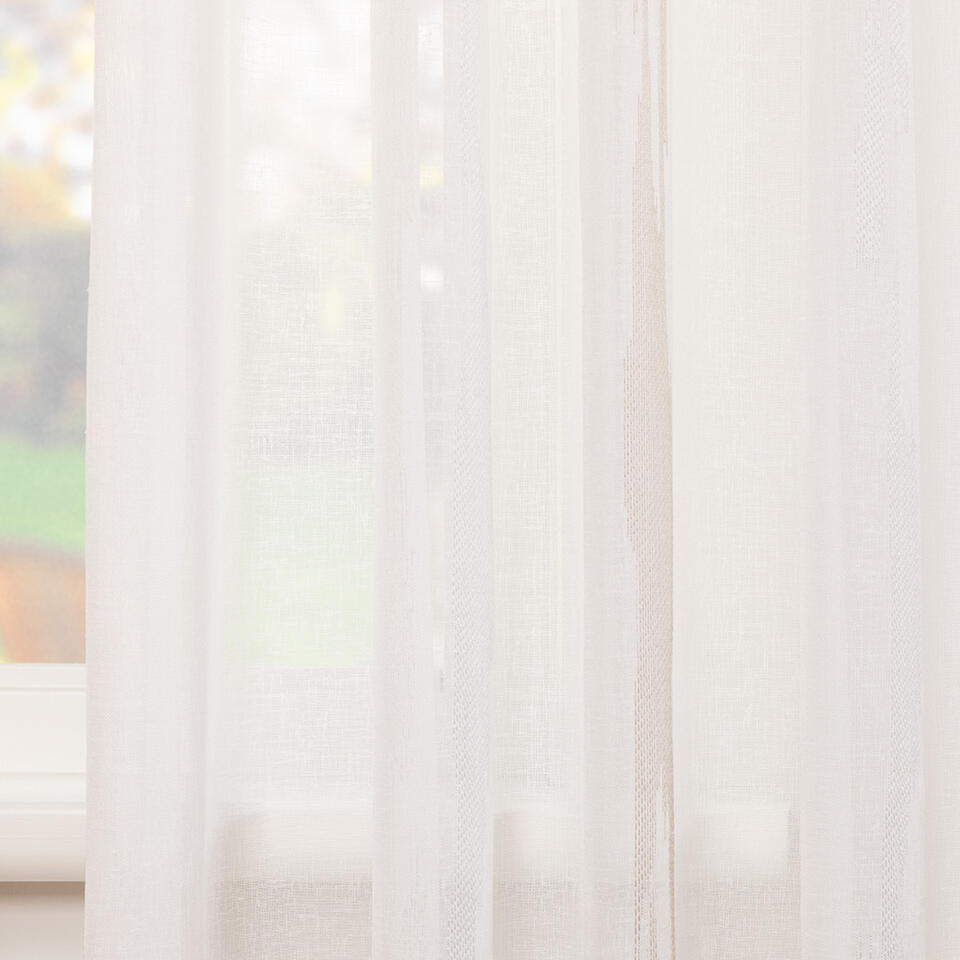 Mooie inbetween, geweven in een linnenlook met een speels 3-kleurig dessin in de lengterichting