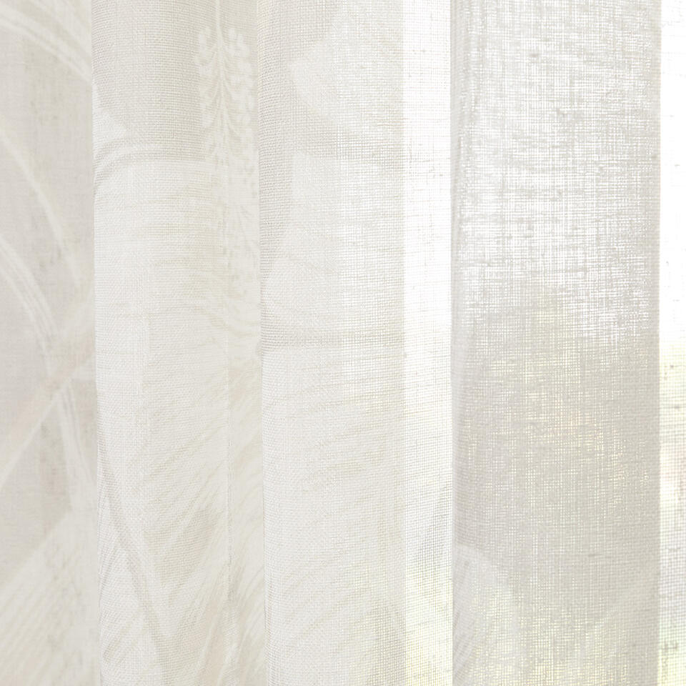 Inbetween Leitrim valt soepel en heeft een prachtig bladmotief