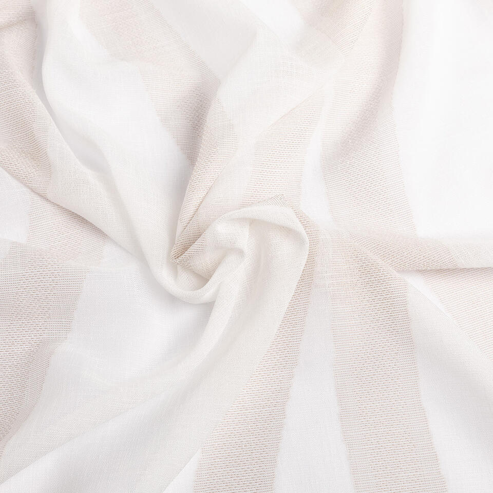 Kamerhoge inbetween Stride heeft een mooi horizontaal golvend patroon